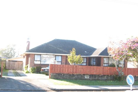 Photo of property in 3 Mckean Avenue, Manurewa, Auckland, 2102