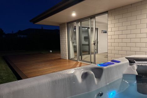 Photo of property in 8 Bradwell Crescent, Halswell, Christchurch, 8025