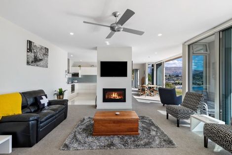 Photo of property in 76a Lismore Street, Wanaka, 9305