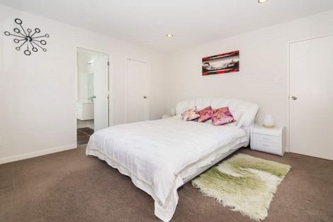 Photo of property in 64 Kyle Road, Greenhithe, Auckland, 0632