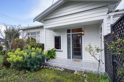 Photo of property in 102 Ross Street, Grasmere, Invercargill, 9810