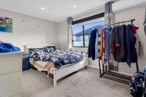 Photo of property in 58a Tironui Road, Takanini, 2112