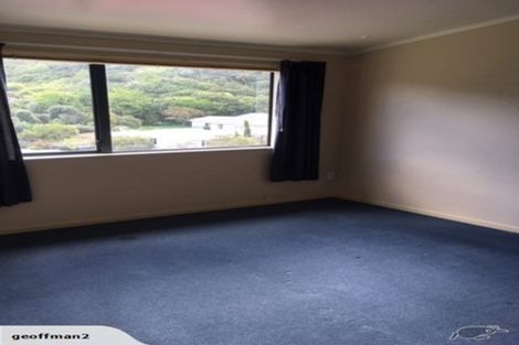 Photo of property in 35 Olivia Crescent, Tawa, Wellington, 5028