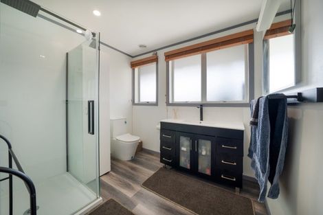 Photo of property in 33 Waihemo Street, Waitangirua, Porirua, 5024