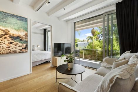 Photo of property in 15/73 Princes Street, Northcote Point, Auckland, 0627