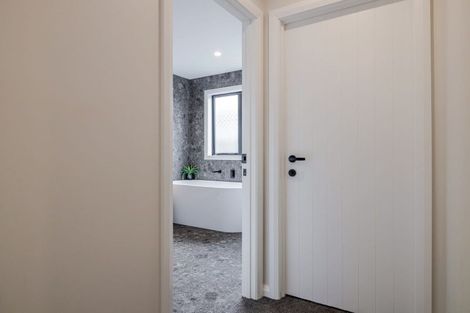 Photo of property in 77 Freedom Drive, Kelvin Grove, Palmerston North, 4414