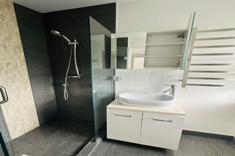 Photo of property in 92 Castor Bay Road, Castor Bay, Auckland, 0620