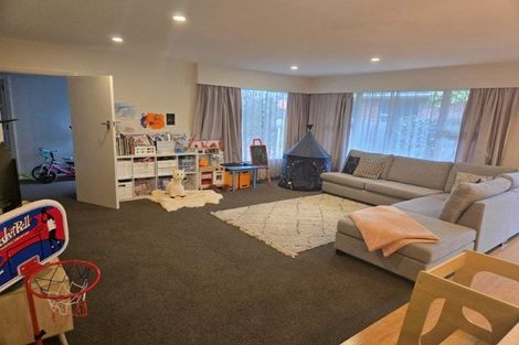 Photo of property in 13 Holliss Avenue, Cashmere, Christchurch, 8022