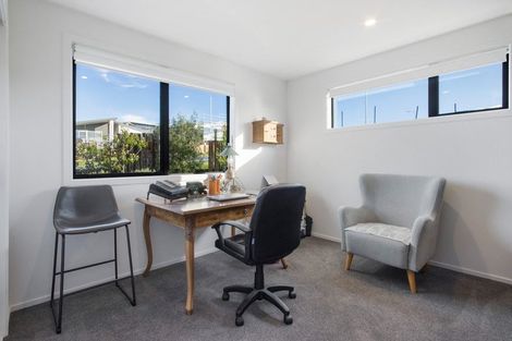 Photo of property in 37 Ridge Drive, Omokoroa, 3114