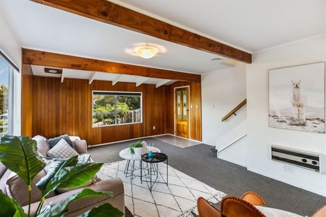 Photo of property in 1/70 Glamorgan Drive, Torbay, Auckland, 0630