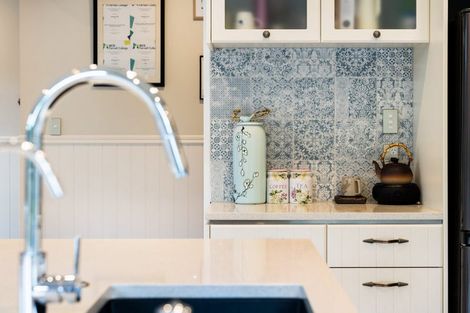 Photo of property in 17 Te Hoe Grove, Pinehill, Auckland, 0632