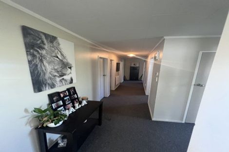 Photo of property in 65 Liverpool Street, Levin, 5510