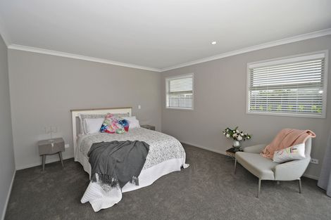 Photo of property in 6 Shearwater Lane, Point Wells, 0986