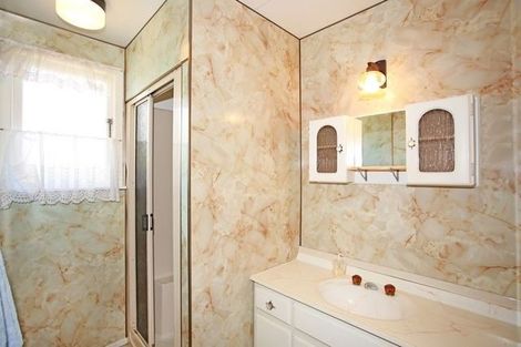 Photo of property in 11 Hunua Road, Papakura, 2110