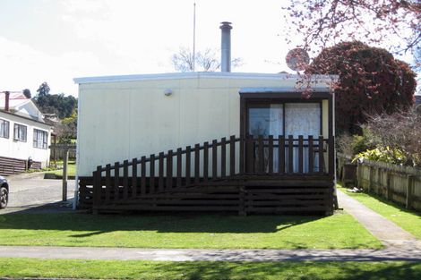 Photo of property in 35a&b Huia Street, Taihape, 4720