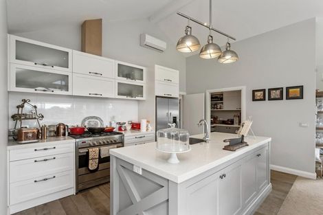 Photo of property in 252 Amreins Road, Taupaki, 0782