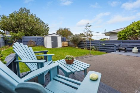 Photo of property in 17 Watene Crescent, Waitara, 4320