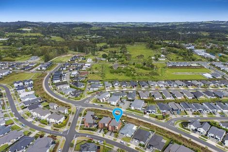 Photo of property in 54 Jane Maree Road, Kumeu, 0810