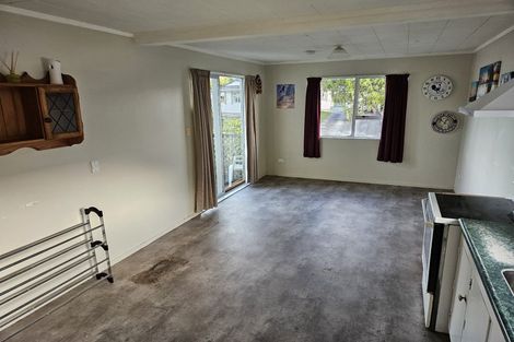 Photo of property in 51 Hartford Crescent, Totara Park, Upper Hutt, 5018