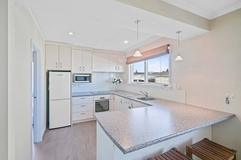 Photo of property in 7 Apollo Place, Papanui, Christchurch, 8052