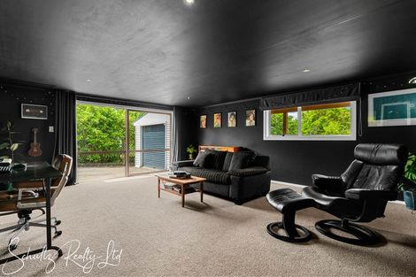 Photo of property in 15 Bickerstaffe Road, Maungaturoto, 0520