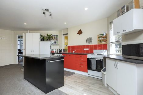 Photo of property in 119 Colwill Road, Massey, Auckland, 0614