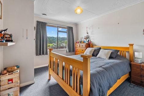 Photo of property in 84 Hocken Street, Kenmure, Dunedin, 9011