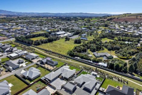 Photo of property in 6 Hunter Lane, Amberley, 7410