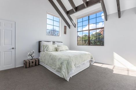 Photo of property in 16 Solander Place, Whitby, Porirua, 5024