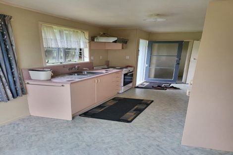 Photo of property in 7 Celeste Place, Totara Vale, Auckland, 0627