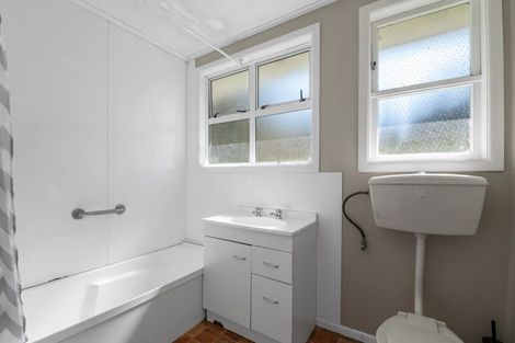 Photo of property in 104 Turner Drive, Western Heights, Rotorua, 3015