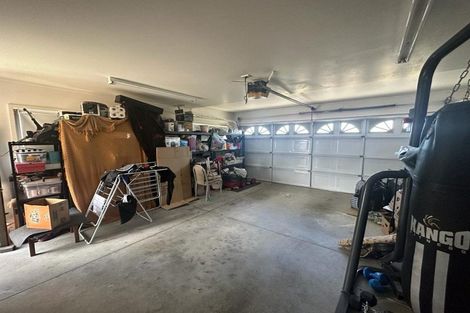 Photo of property in 80 Flanshaw Road, Te Atatu South, Auckland, 0610