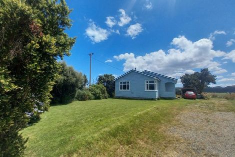 Photo of property in 858 Papatotara Road, Papatotara, Tuatapere, 9691