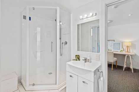 Photo of property in 5 Grangewood Lane, Burnside, Christchurch, 8053