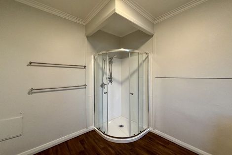 Photo of property in 51 Weraroa Road, Levin, 5510