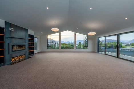 Photo of property in 93 Plantation Road, Wanaka, 9305