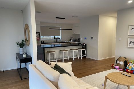 Photo of property in 1 Picnic Point Road, Hobsonville, Auckland, 0616