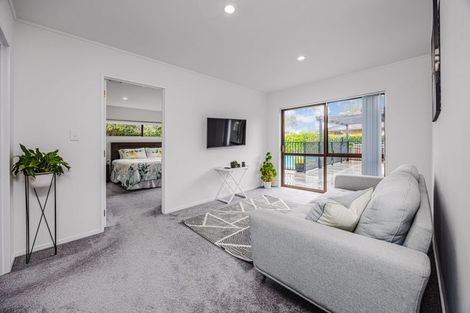 Photo of property in 36 Brylee Drive, Conifer Grove, Takanini, 2112