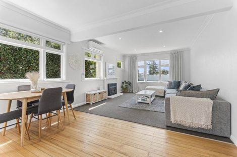 Photo of property in 130 Seaview Road, Westown, New Plymouth, 4310