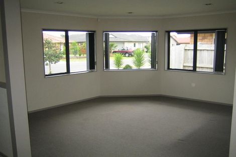 Photo of property in 25 Grabella Place, Papamoa Beach, Papamoa, 3118