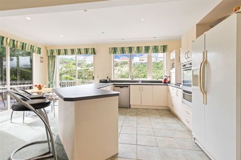 Photo of property in 34 Amesbury Drive, Churton Park, Wellington, 6037