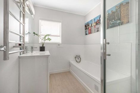 Photo of property in 4 Marupo Place, Whakatane, 3120