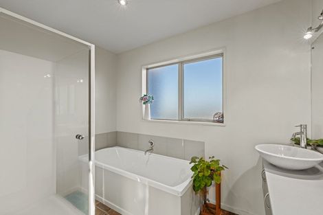 Photo of property in 12 Sandalwood Place, Waimairi Beach, Christchurch, 8083