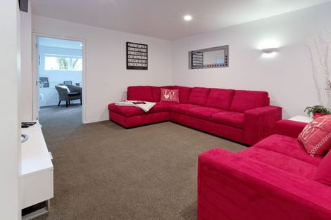 Photo of property in 24 Ngaio Road, Titirangi, Auckland, 0604