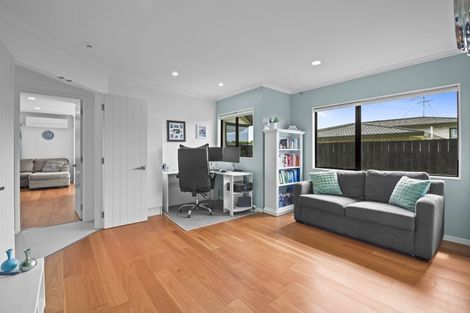 Photo of property in 36 Castaway Place, Gulf Harbour, Whangaparaoa, 0930