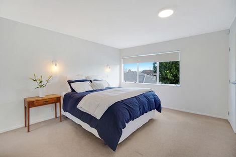 Photo of property in 2/7 Camden Place, Papatoetoe, Auckland, 2025