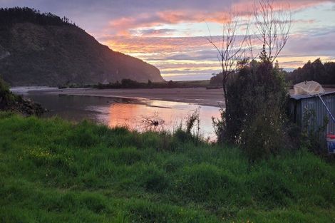Photo of property in 4 Nikau Heights, Little Wanganui, Karamea, 7893