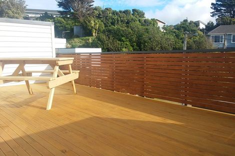 Photo of property in 104b Glanmire Road, Newlands, Wellington, 6037