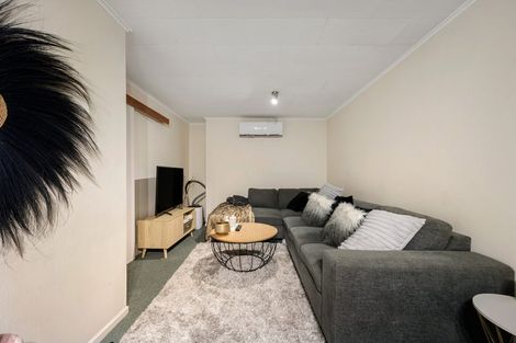 Photo of property in 11 Baffin Grove, Kingston, Wellington, 6021