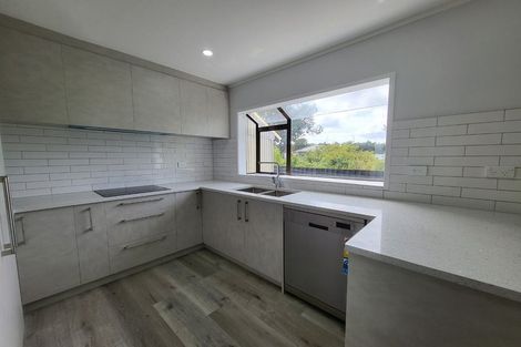 Photo of property in 19 Kapiti Place, Sunnynook, Auckland, 0620